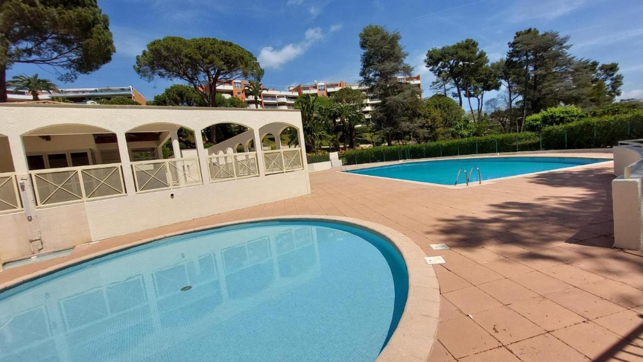 Charmant Appartement Residentiel Avec Terrasse, Jardin Privatif Et Piscine A Cannes Kültér fotó