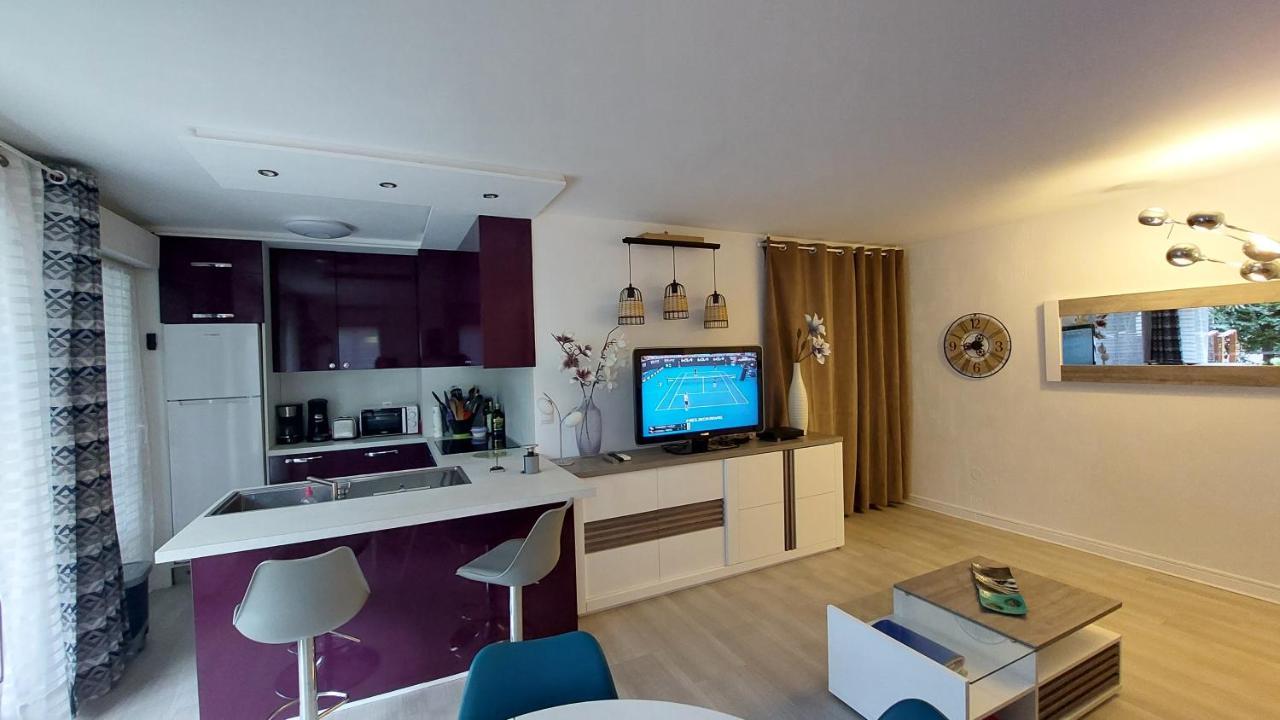 Charmant Appartement Residentiel Avec Terrasse, Jardin Privatif Et Piscine A Cannes Kültér fotó
