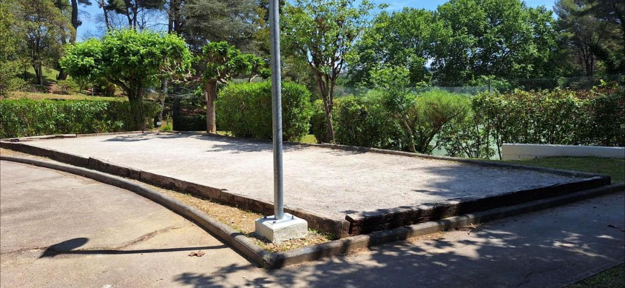 Charmant Appartement Residentiel Avec Terrasse, Jardin Privatif Et Piscine A Cannes Kültér fotó
