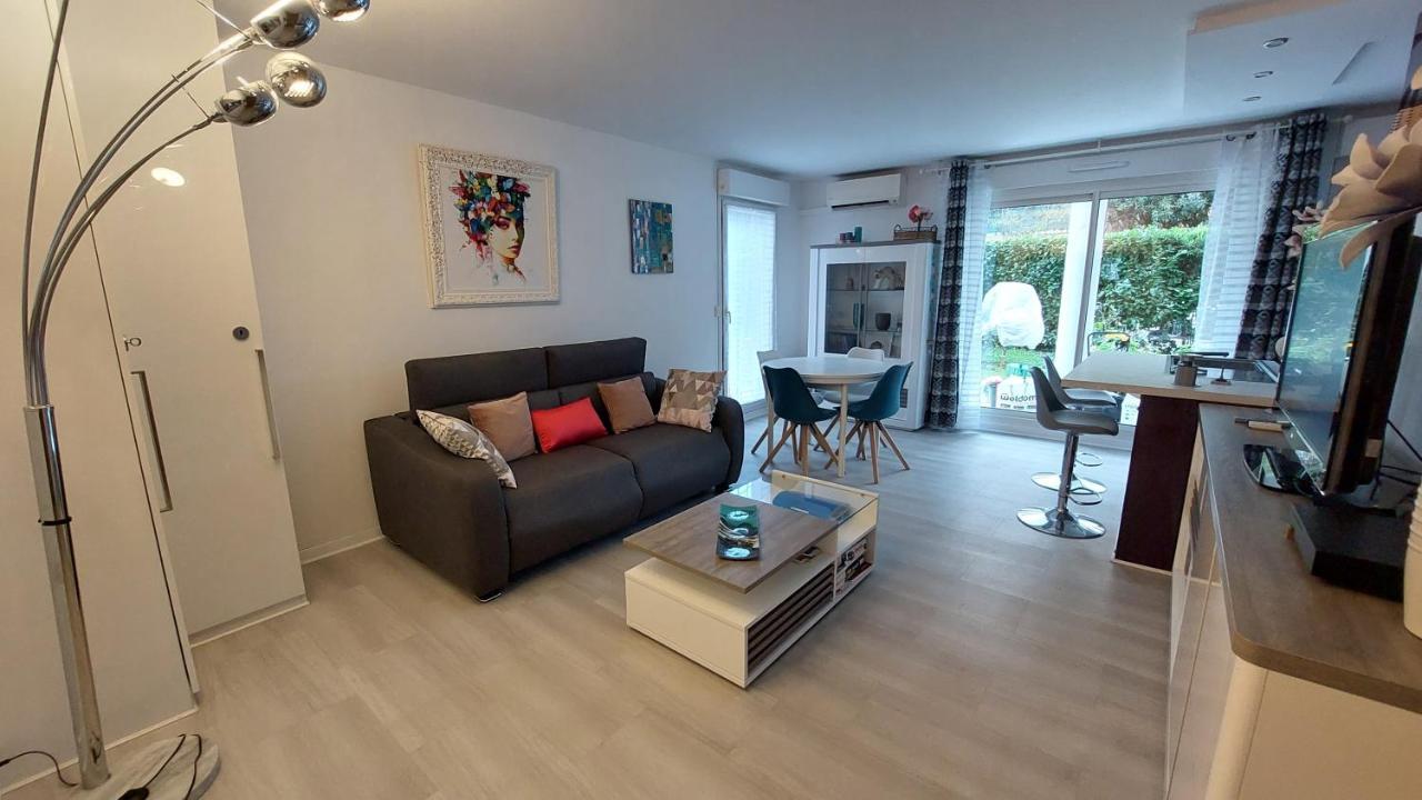Charmant Appartement Residentiel Avec Terrasse, Jardin Privatif Et Piscine A Cannes Kültér fotó