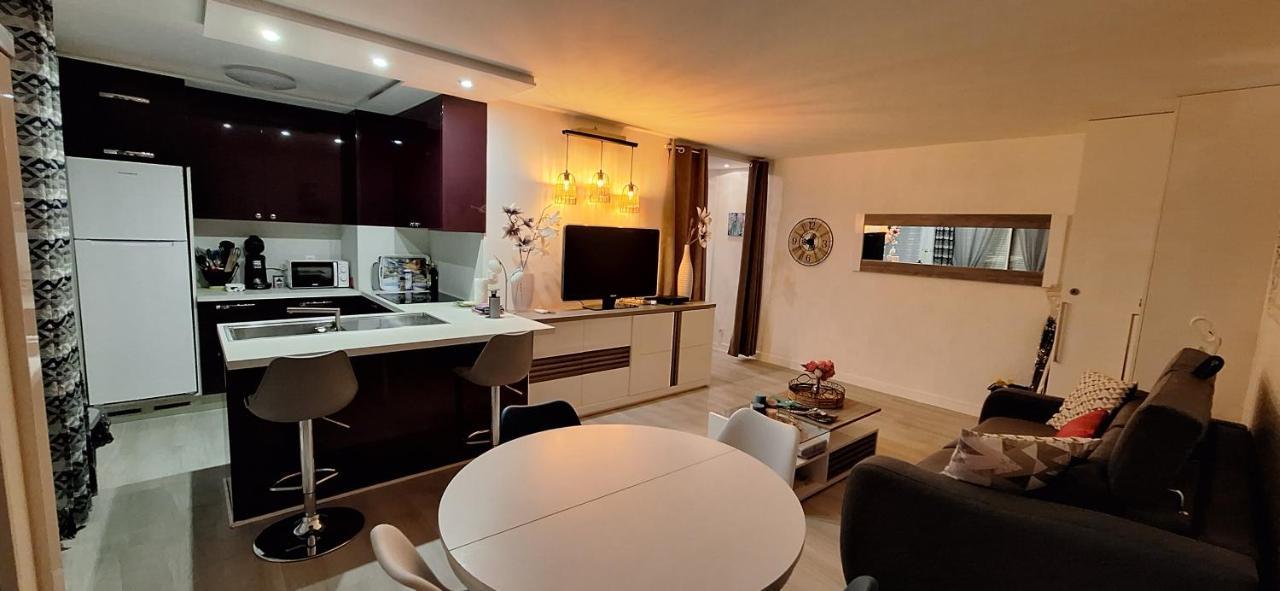 Charmant Appartement Residentiel Avec Terrasse, Jardin Privatif Et Piscine A Cannes Kültér fotó