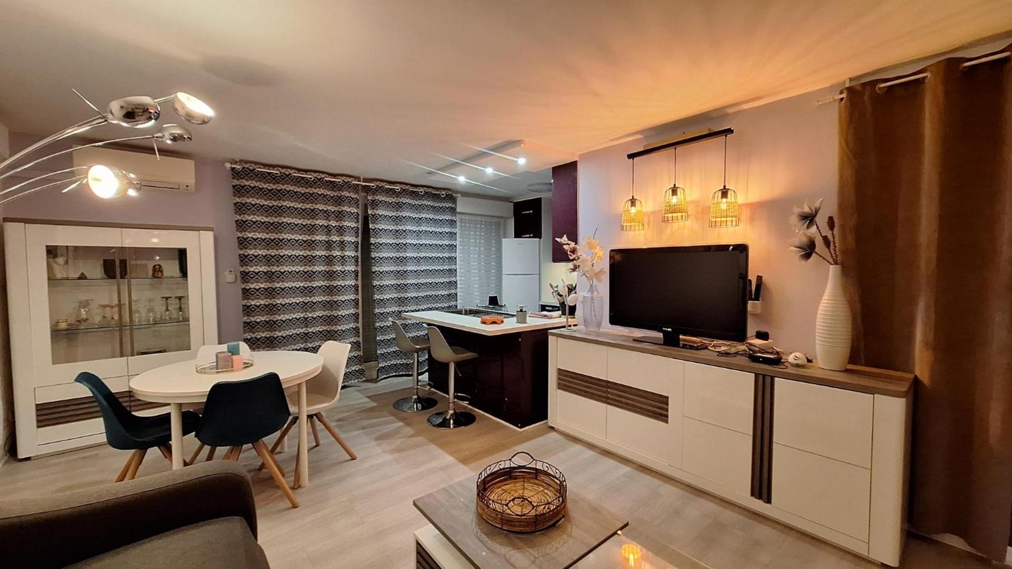 Charmant Appartement Residentiel Avec Terrasse, Jardin Privatif Et Piscine A Cannes Kültér fotó